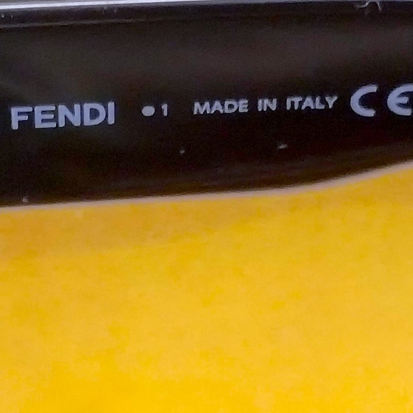 The NEW FENDI FE40146I Diamonds FF Logo 40146 Black Gold Fashion Cat Sunglasses - Picture 9 of 16